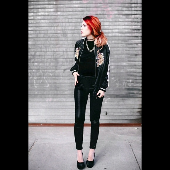 H&M Oriental Black Tiger Satin Bomber Jacket ASO 8 - Picture 3 of 8